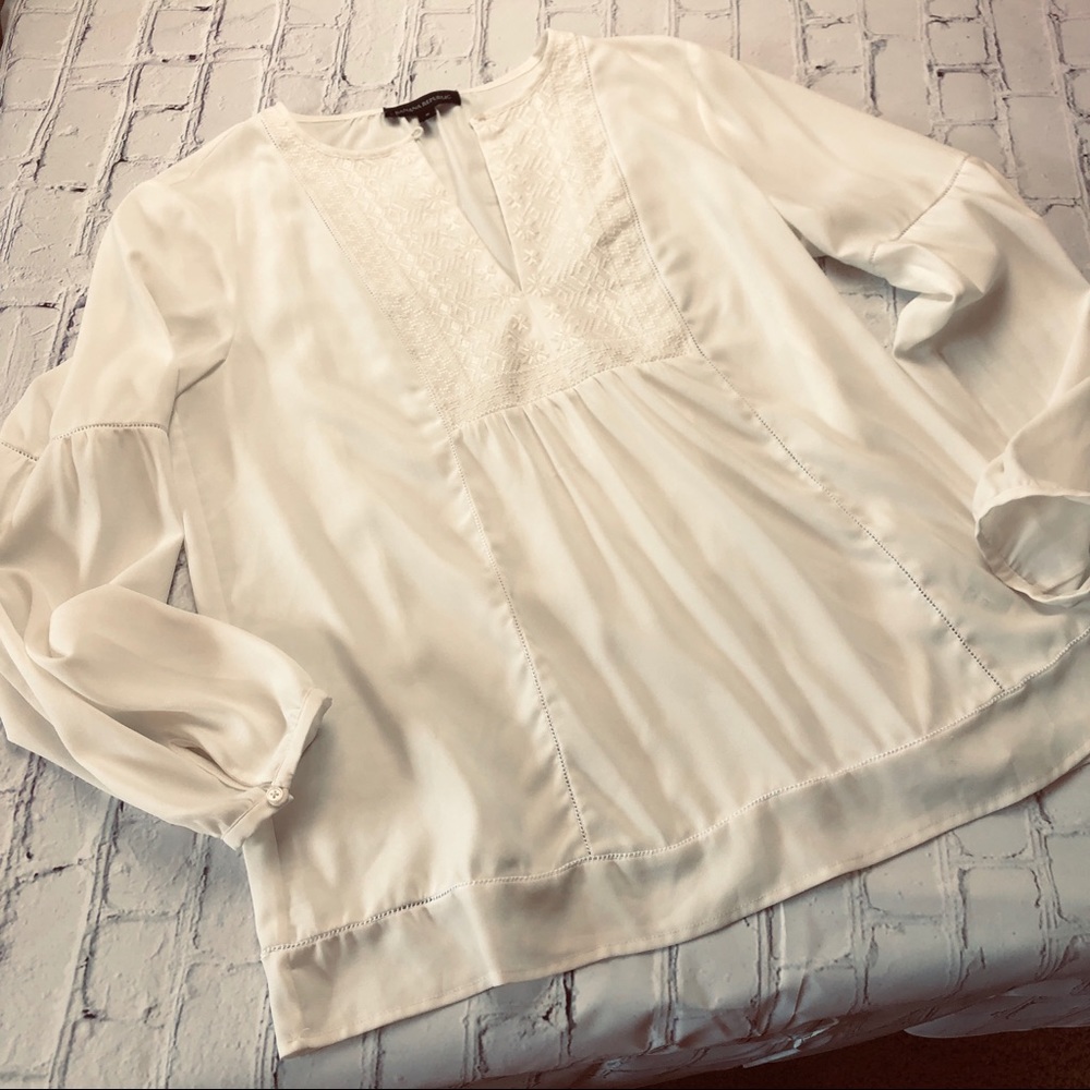 Banana Republic yoke long sleeve blouse Small
